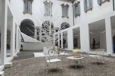 TRECA崔佧\x26 新浪家居法国艺术睡眠游学之旅|游走街头打开米兰时尚地图